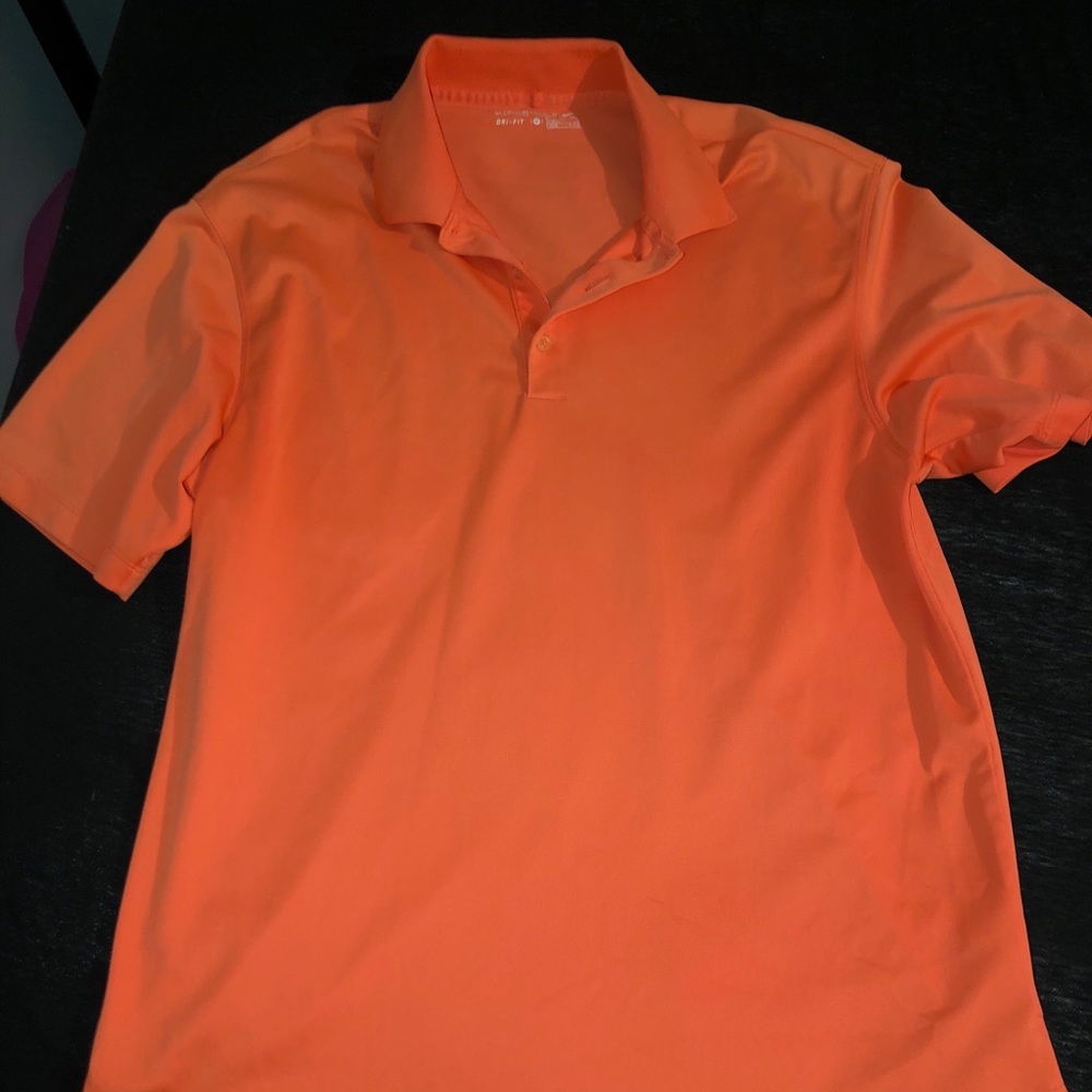 Men’s Nike golf shirt